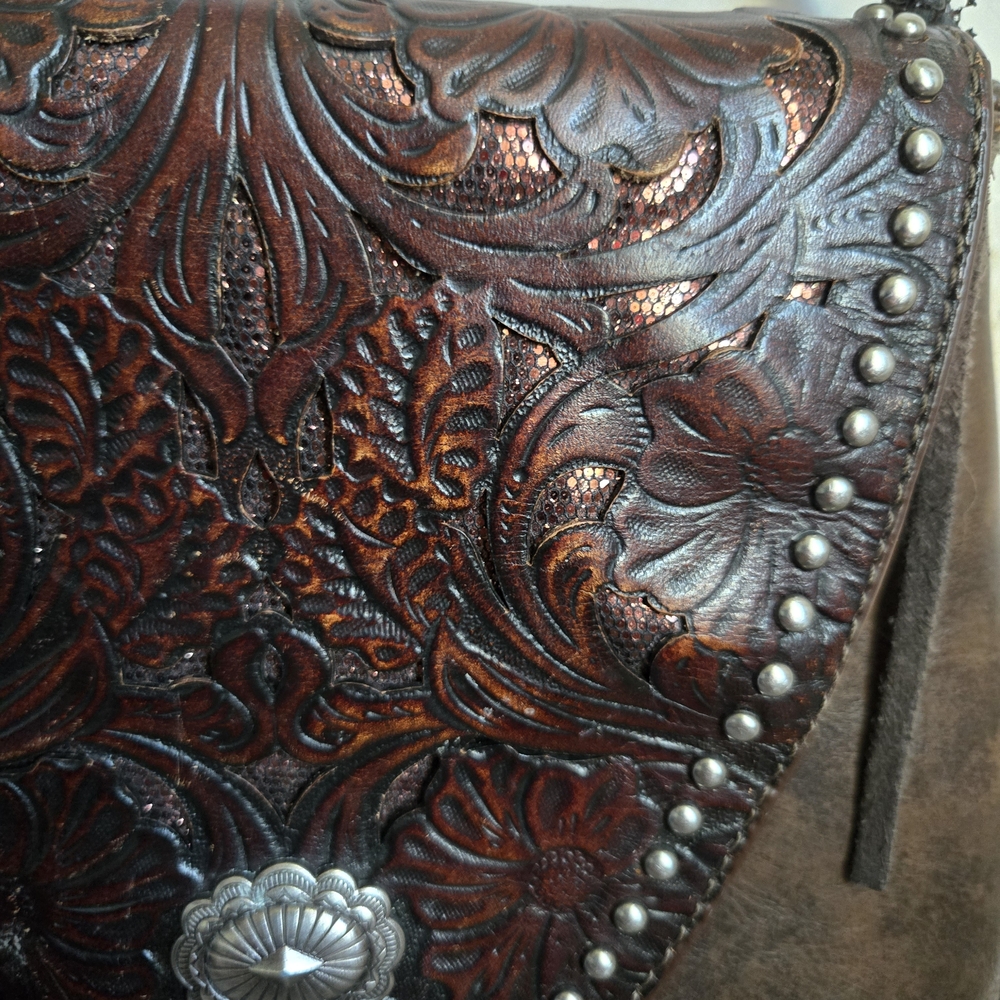 Shyanne Brown Leather Shoulder Bag with Fringe and Tooling - Picture 5 of 9